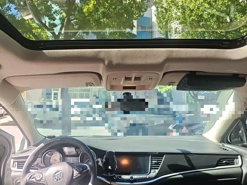 Buick Verano — миниатюра 9