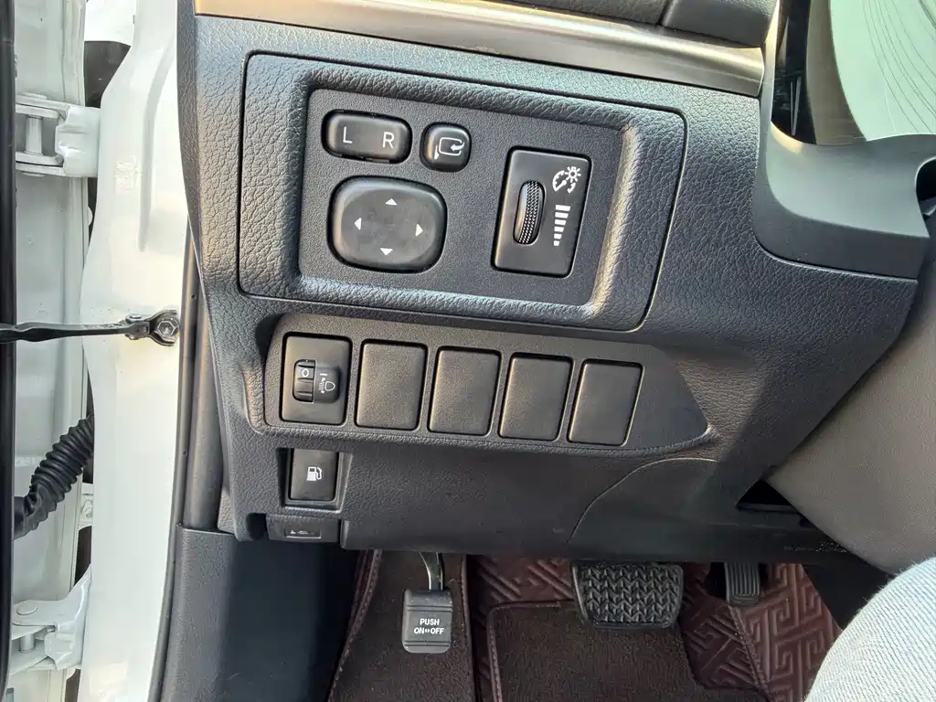 Lexus CT — миниатюра 12