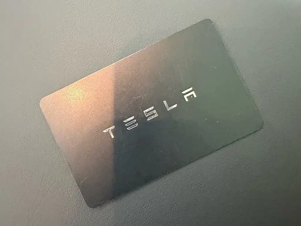 Tesla Model 3 — миниатюра 19