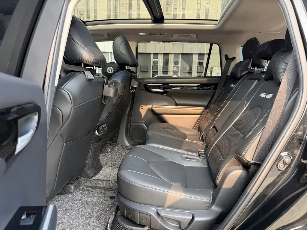 Toyota Highlander — миниатюра 5