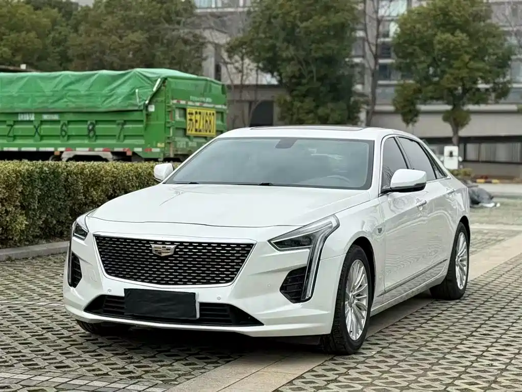 CADILLAC CT6