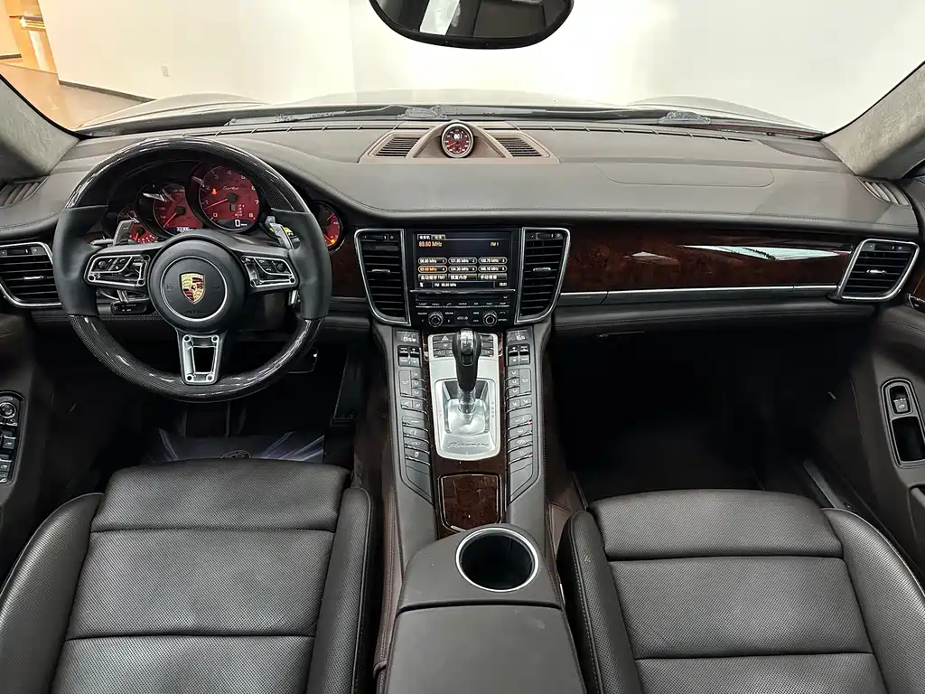 Porsche Panamera — миниатюра 19