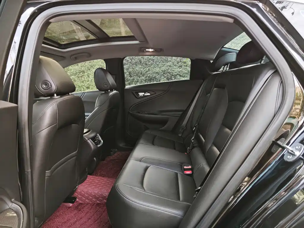 Chevrolet Malibu XL — миниатюра 12