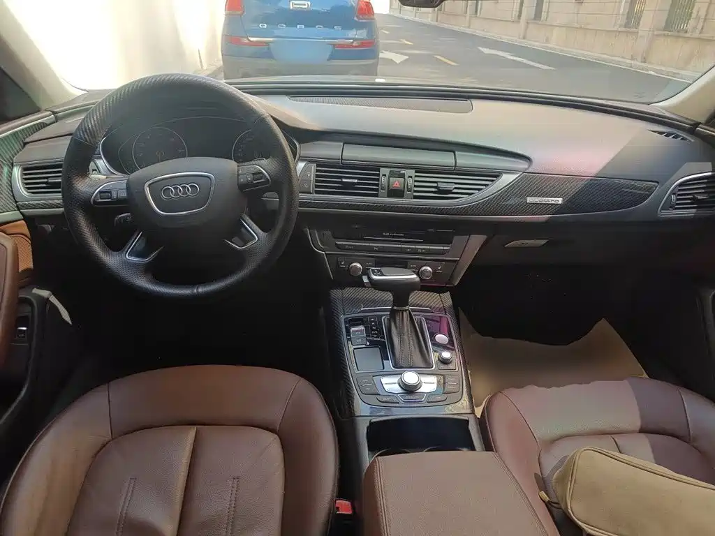 Audi A6L — миниатюра 10