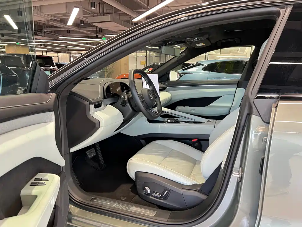 ZEEKR EXTREME KRYPTON 001