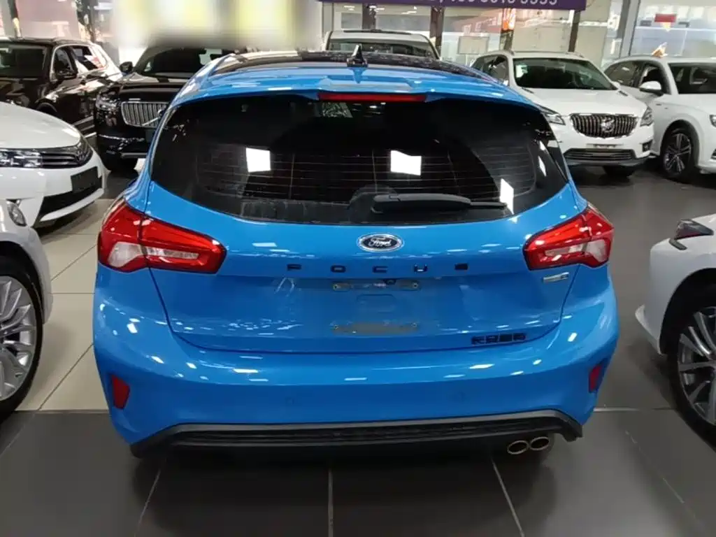 Ford Focus — миниатюра 6