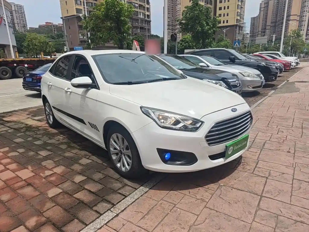 Ford Escort — миниатюра 4