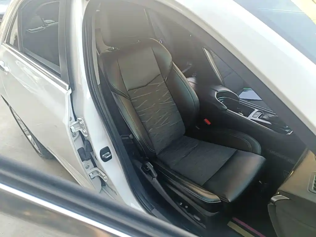 Cadillac ATS-L — миниатюра 25
