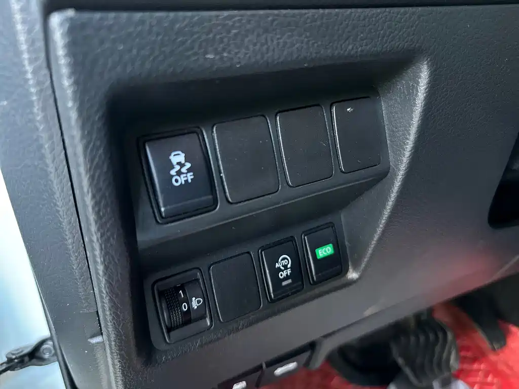 Nissan X-Trail — миниатюра 6