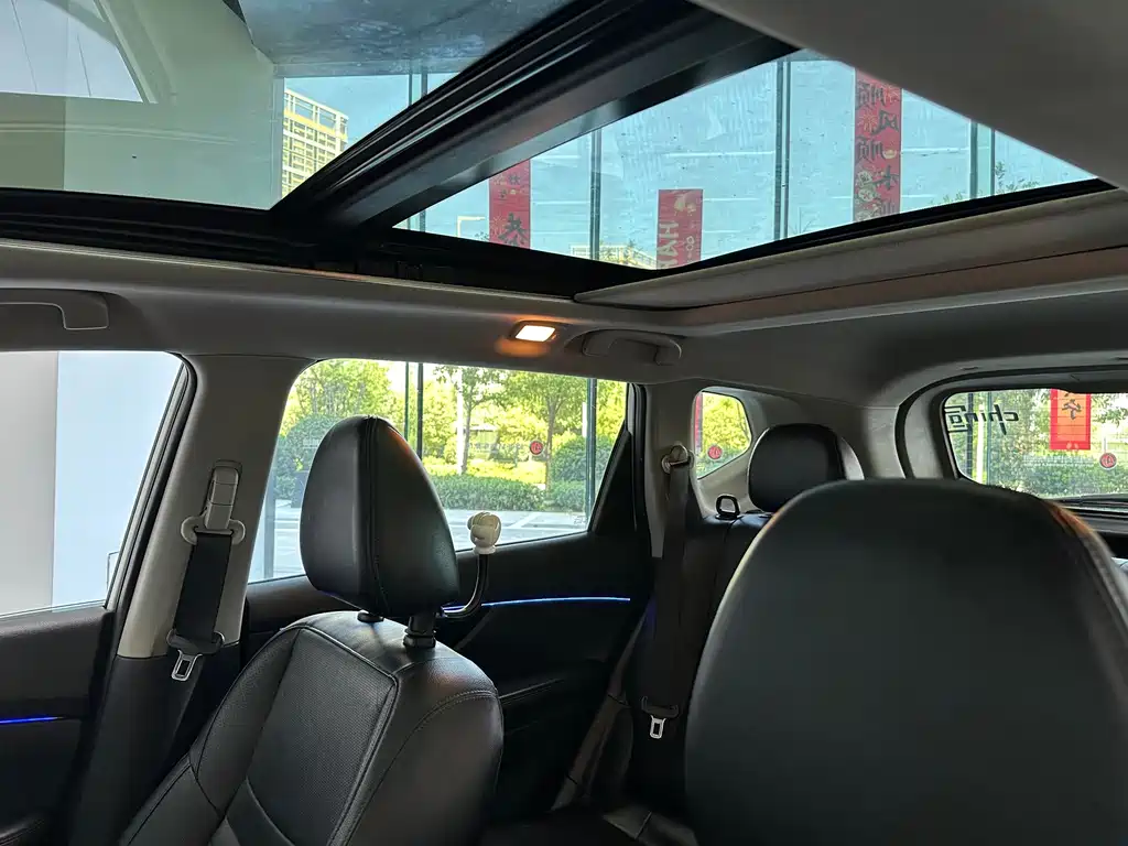 Nissan X-Trail — миниатюра 18