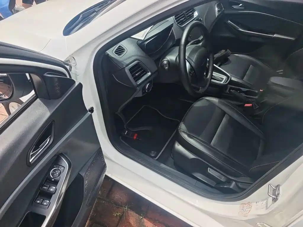 Ford Escort — миниатюра 16