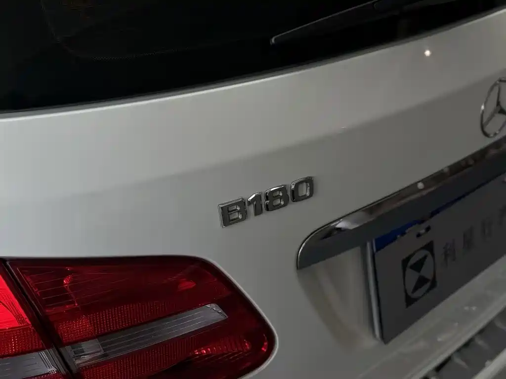 Mercedes-Benz B-Class — миниатюра 17