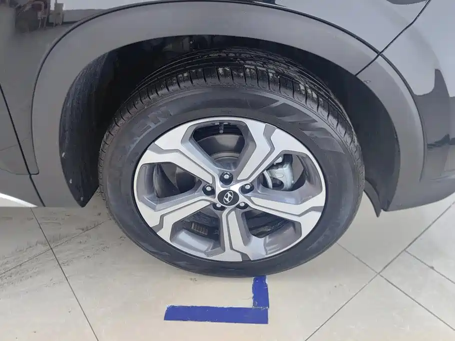 Hyundai Santa Fe — миниатюра 6