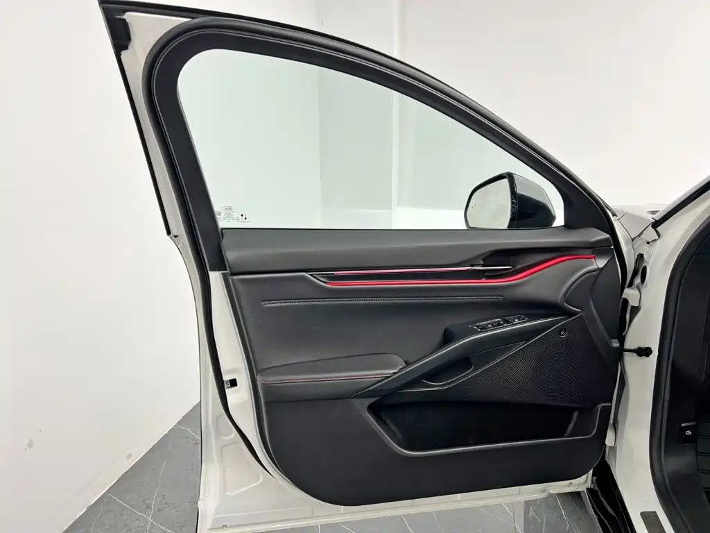 Ford Mondeo — миниатюра 14