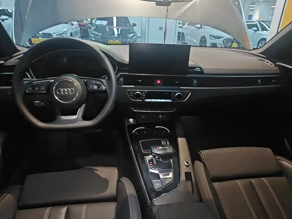Audi A4L — миниатюра 10