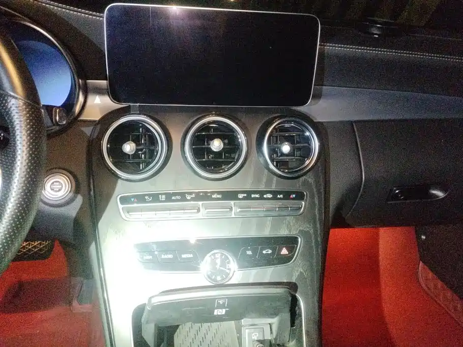 Mercedes-Benz C-Class — миниатюра 13