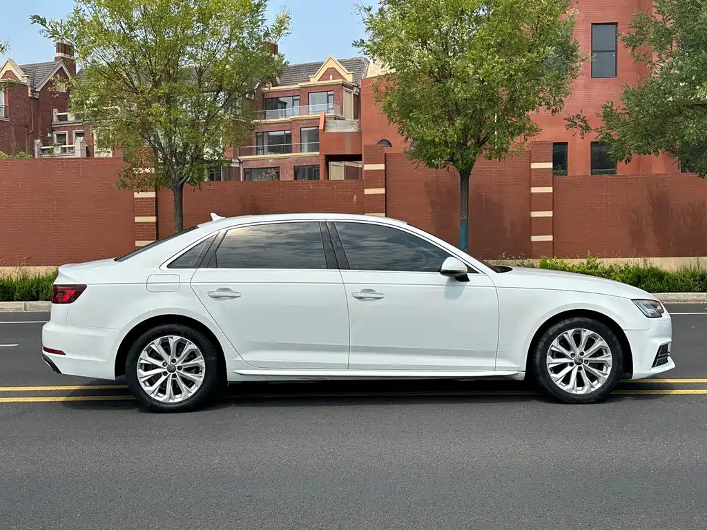 Audi A4L — миниатюра 8