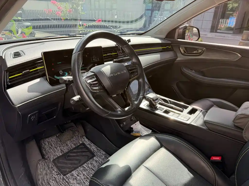 Roewe RX5 New Energy — миниатюра 7
