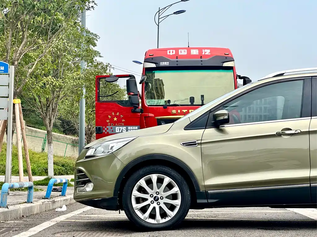 Ford Kuga 2.0L GTDi 4WD Elite Type, фото 9