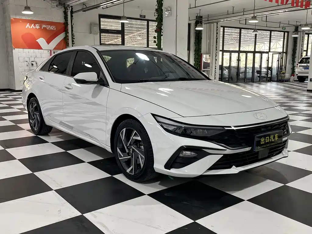Hyundai Elantra — миниатюра 3