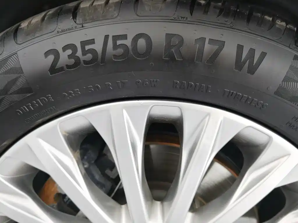 Lincoln MKZ — миниатюра 24