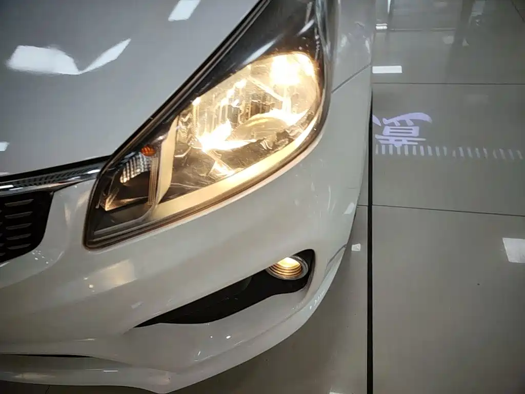 Kia K2 — миниатюра 24