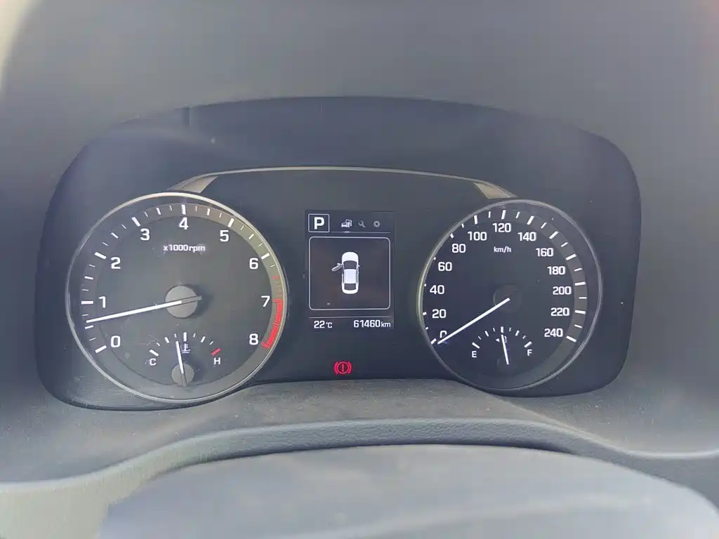 Hyundai Elantra — миниатюра 14