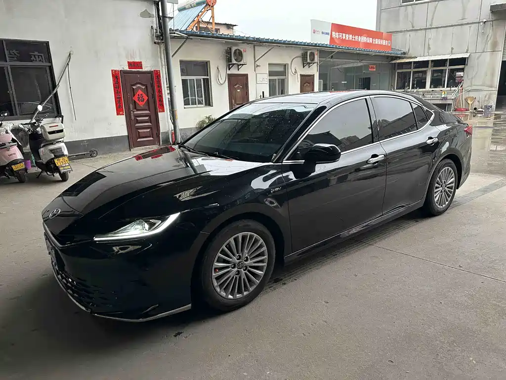 Toyota Camry 2024