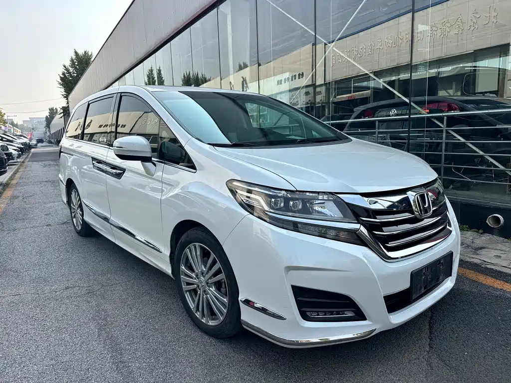 Honda Elysion — миниатюра 2