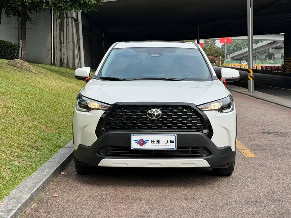 Toyota Corolla Cross — миниатюра 2