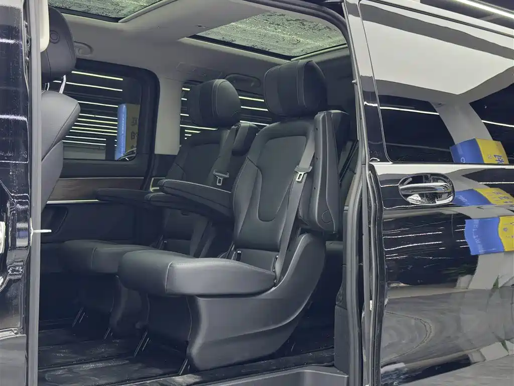 MERCEDES-BENZ V CLASS