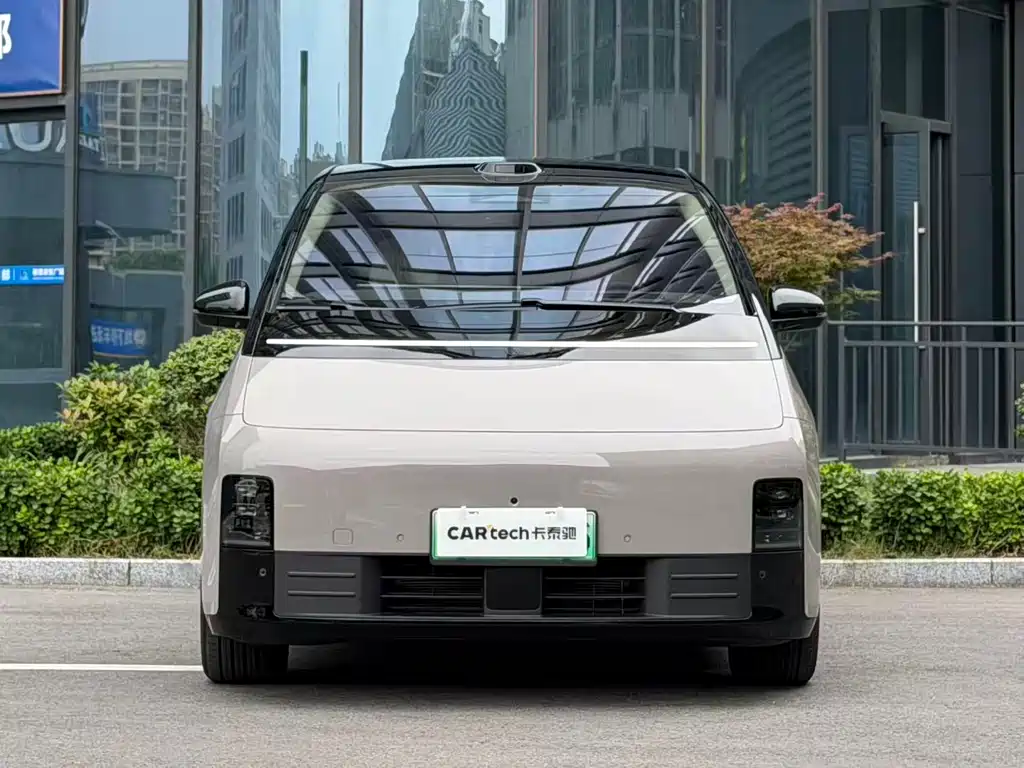 Li Auto MEGA 2025 Home