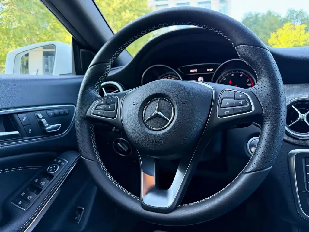 Mercedes-Benz CLA (Import) — миниатюра 10