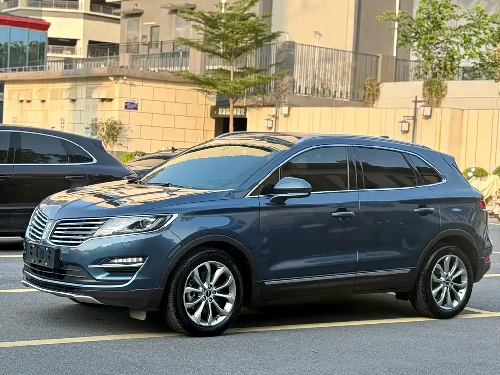 Lincoln MKC — миниатюра 4
