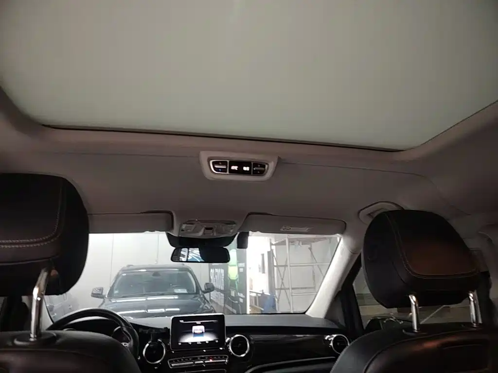 Mercedes-Benz V-Class — миниатюра 18