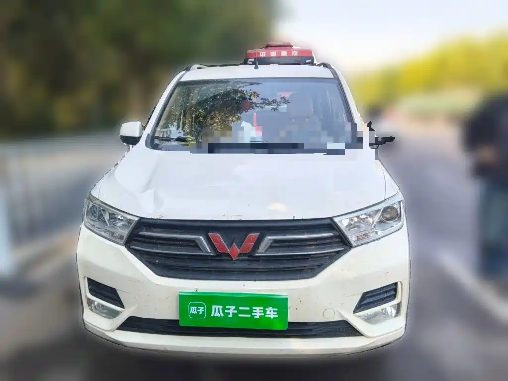 Wuling Hongguang — миниатюра 2