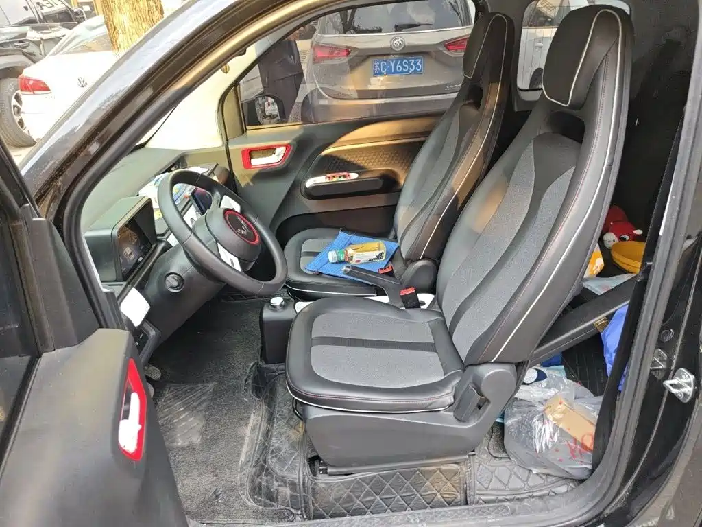 Wuling MINIEV — миниатюра 8