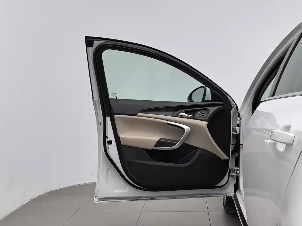 Buick Regal 2014 2.0L Lead Fashion