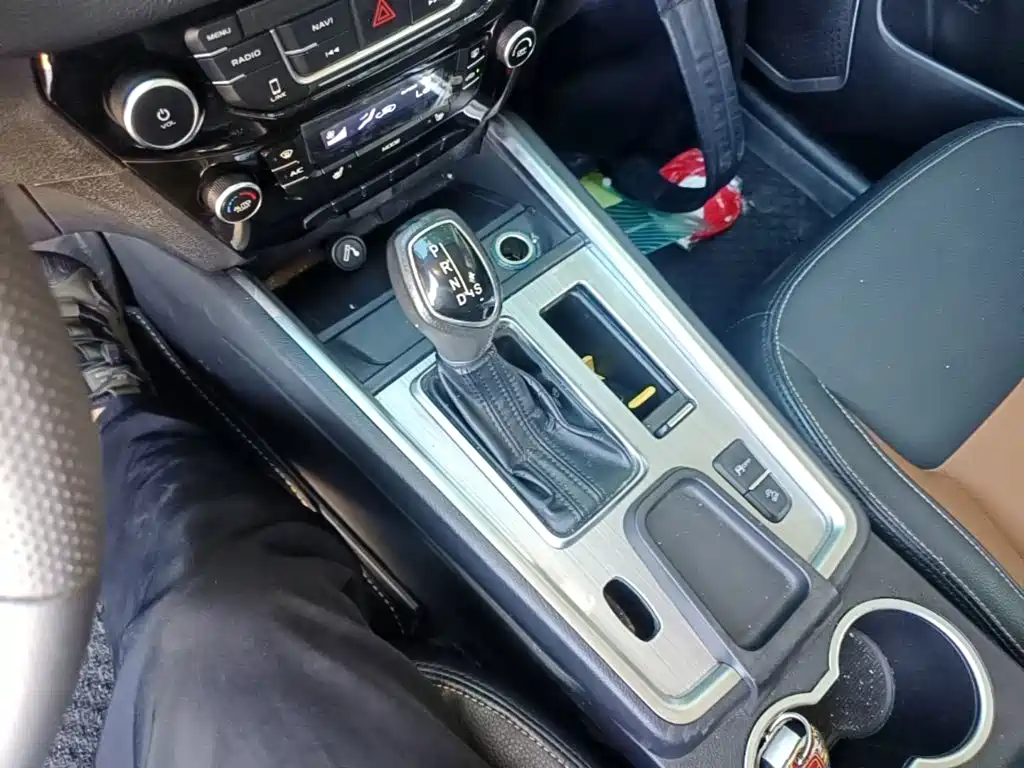 Geely Vision X6 — миниатюра 14