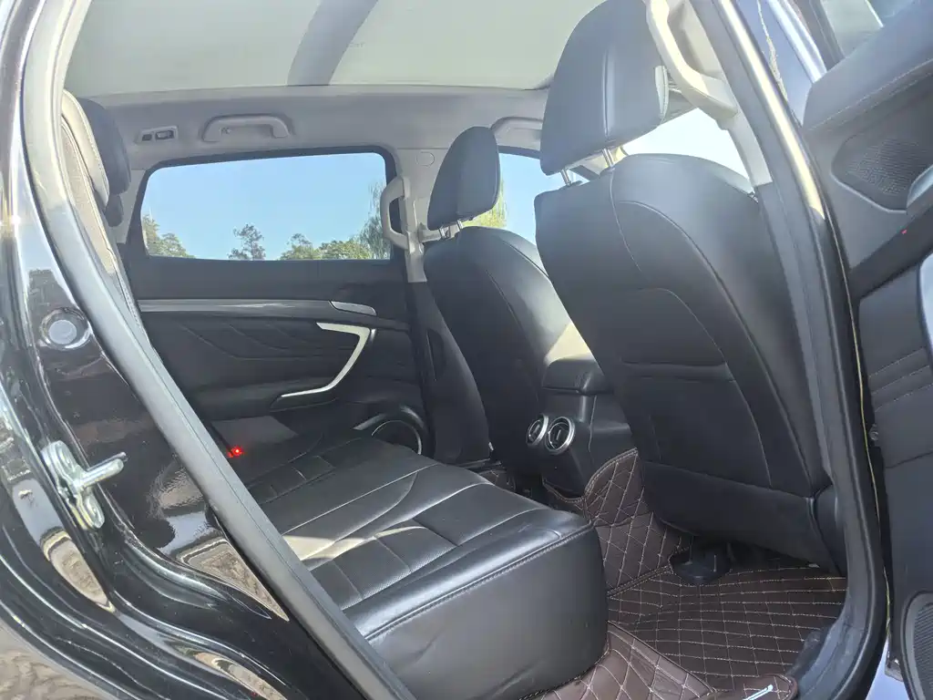 WEI PAI WEI BRAND VV7