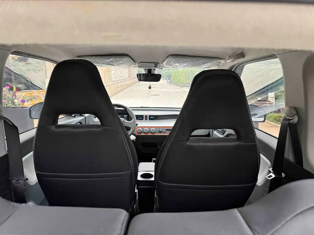 Wuling MINIEV — миниатюра 6