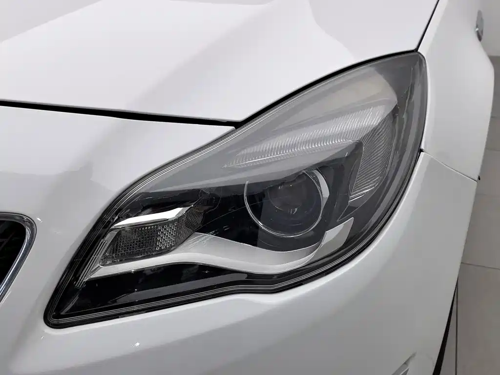 Buick Regal 2014 2.0L Lead Fashion