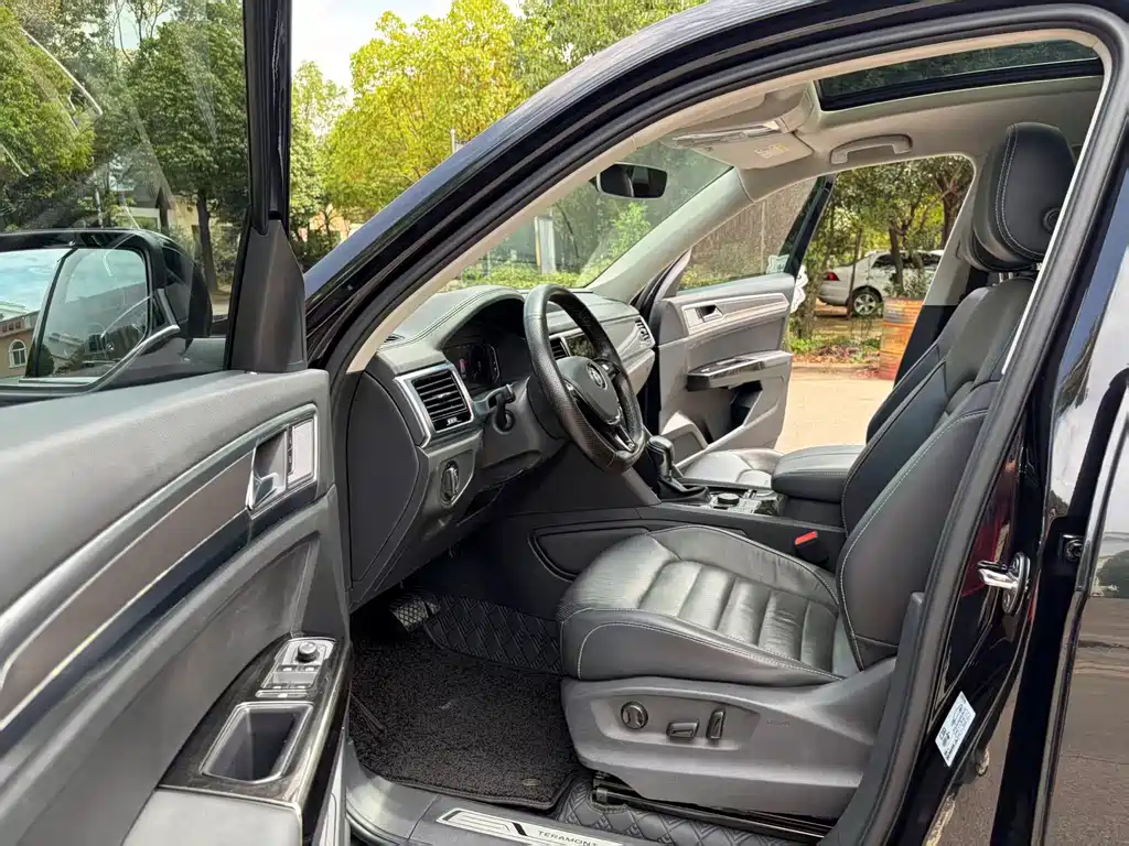 Volkswagen Teramont — миниатюра 4