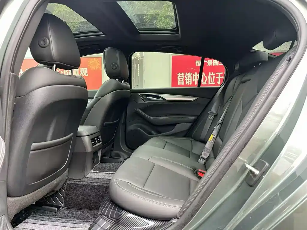 Cadillac CT5 — миниатюра 12