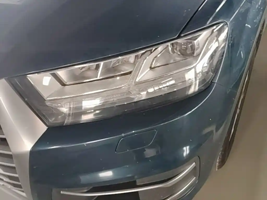 Audi Q7 — миниатюра 24