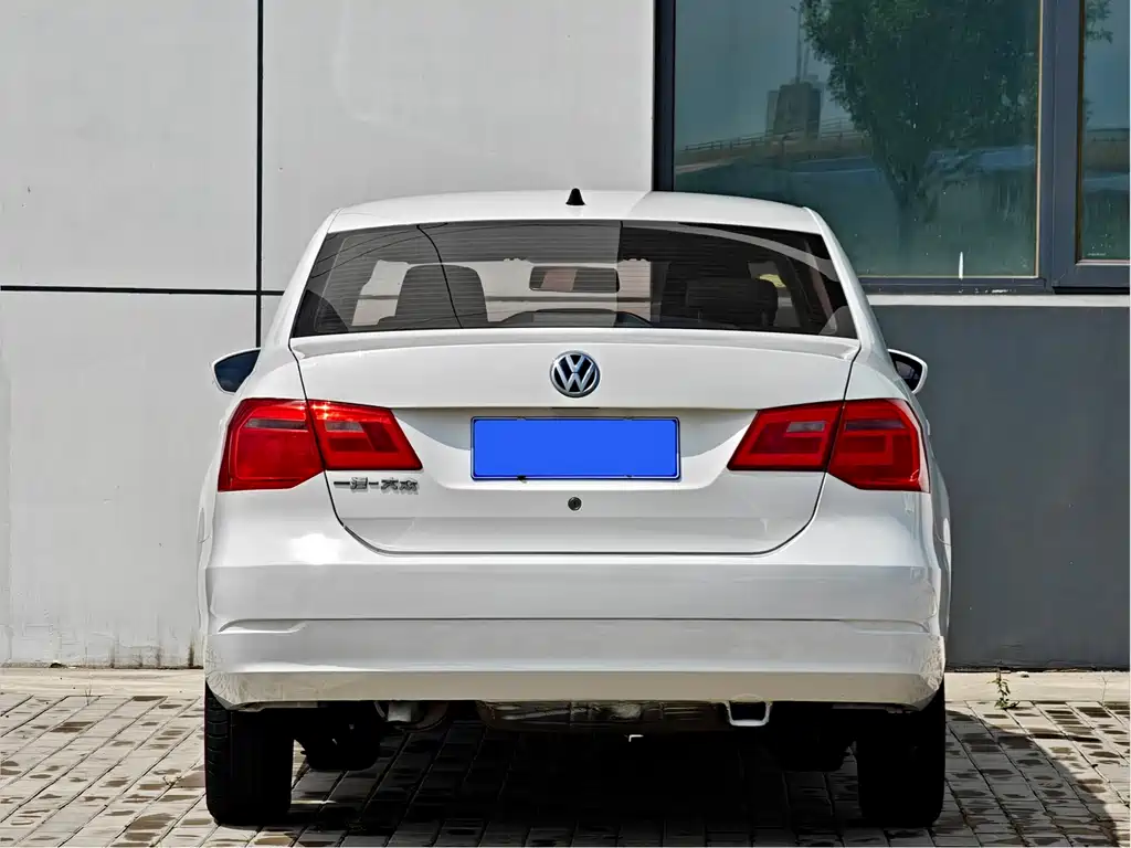 Volkswagen Jetta — миниатюра 5