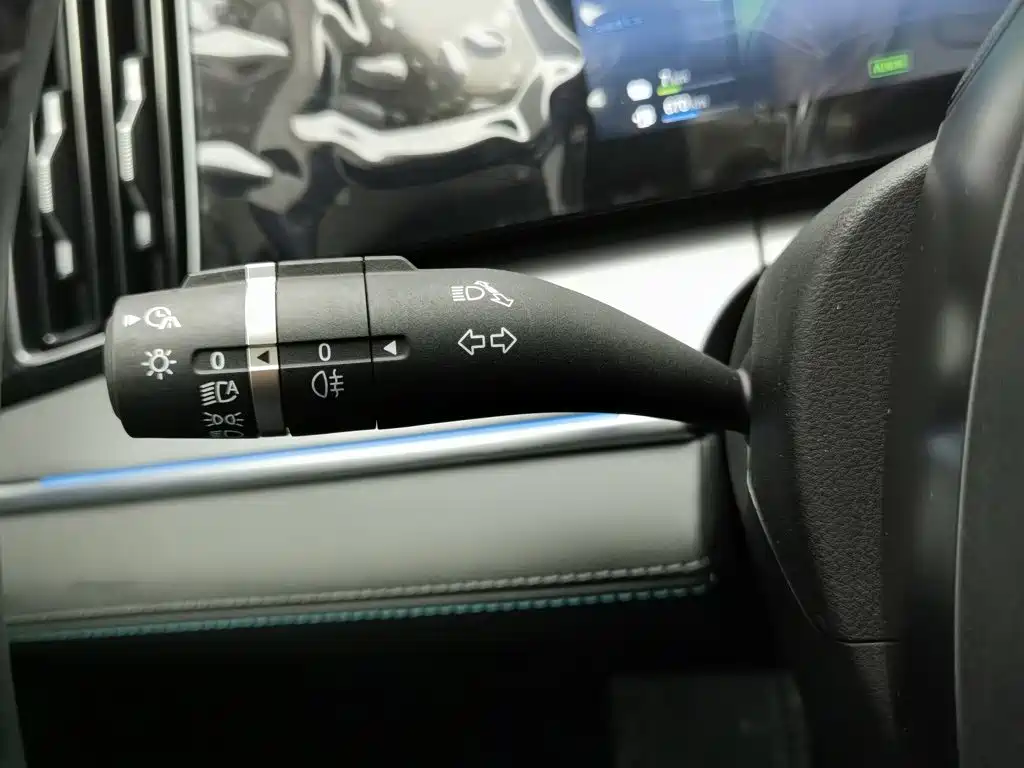BYD L DM-i — миниатюра 21