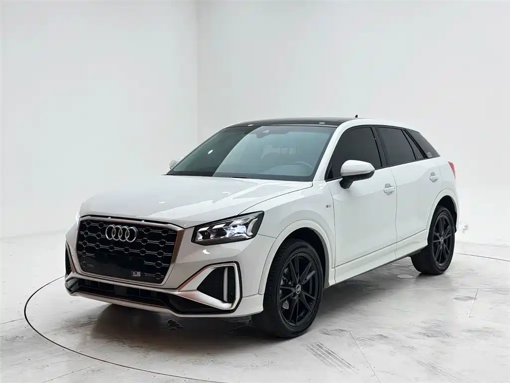 Audi Q2L 2022