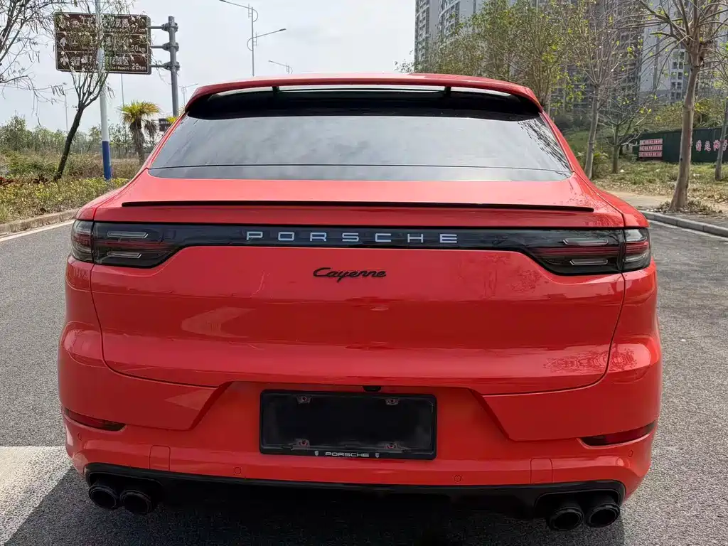 PORSCHE CAYENNE