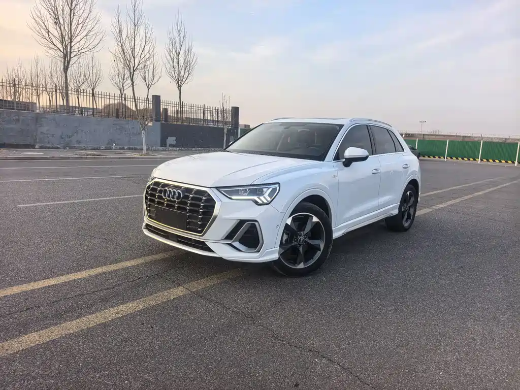 Audi Q3 2022